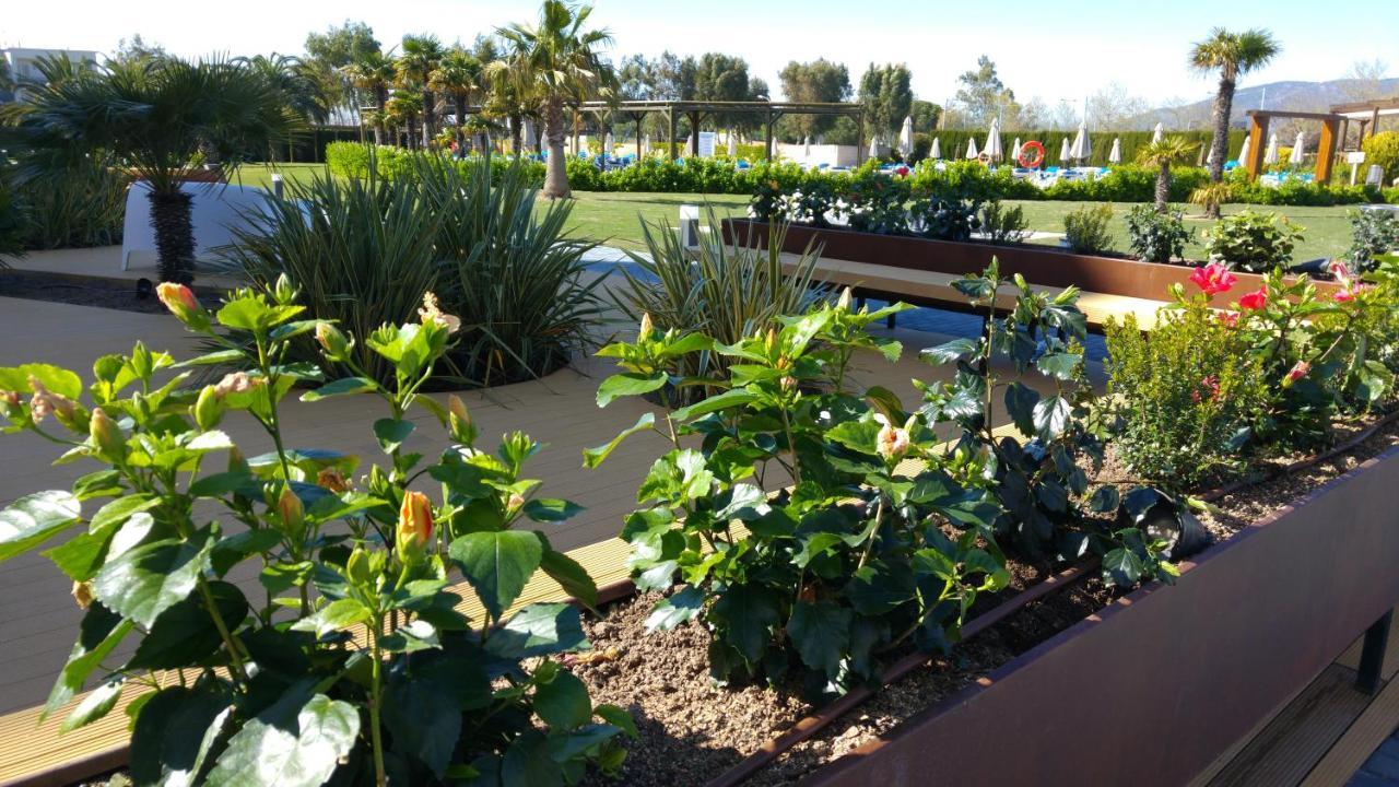 Hotel Mediterraneo ロザス エクステリア 写真
